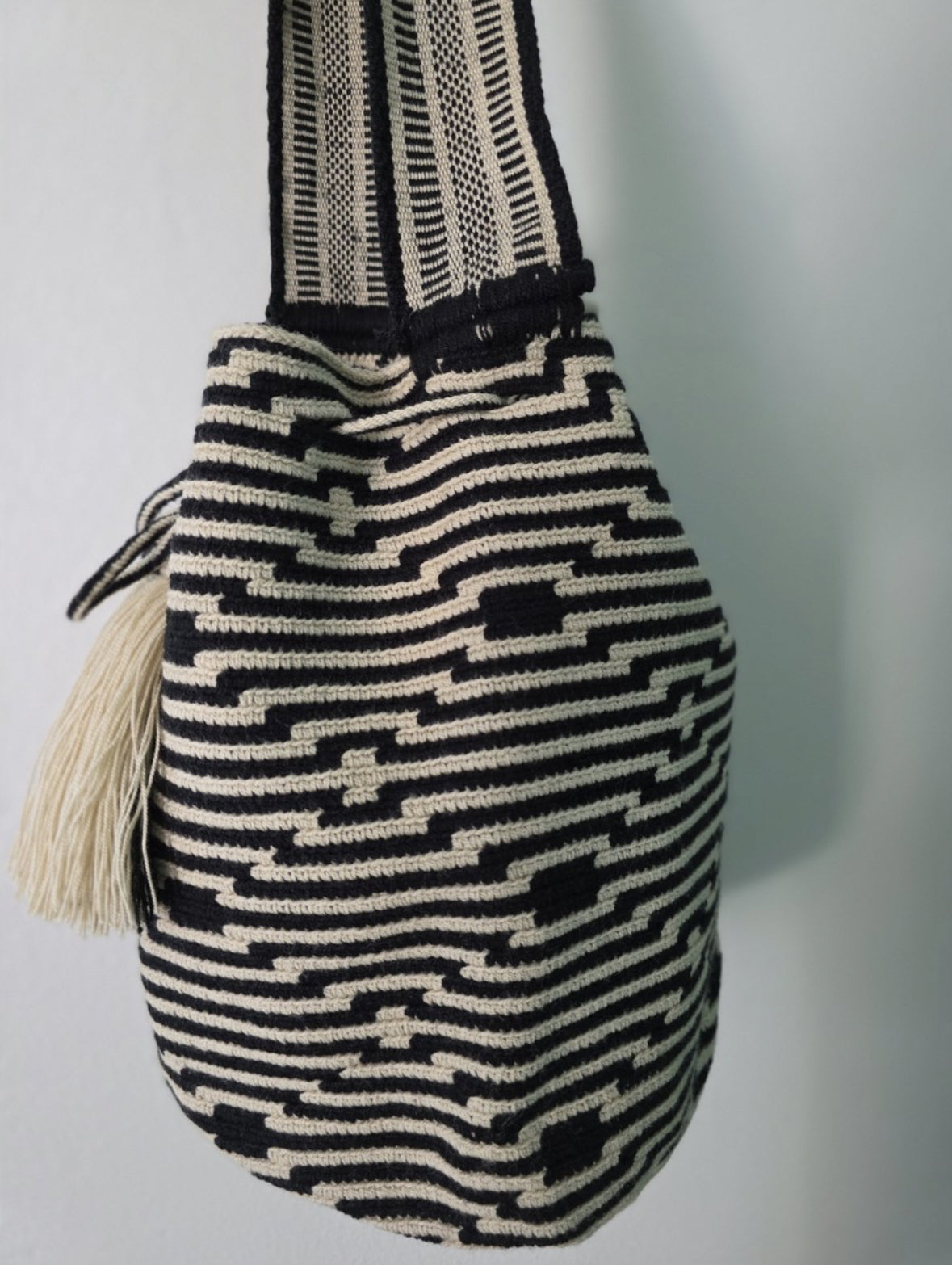 Labyrinth Lines - Authentic Handmade Wayuu Mochila Bag, Large