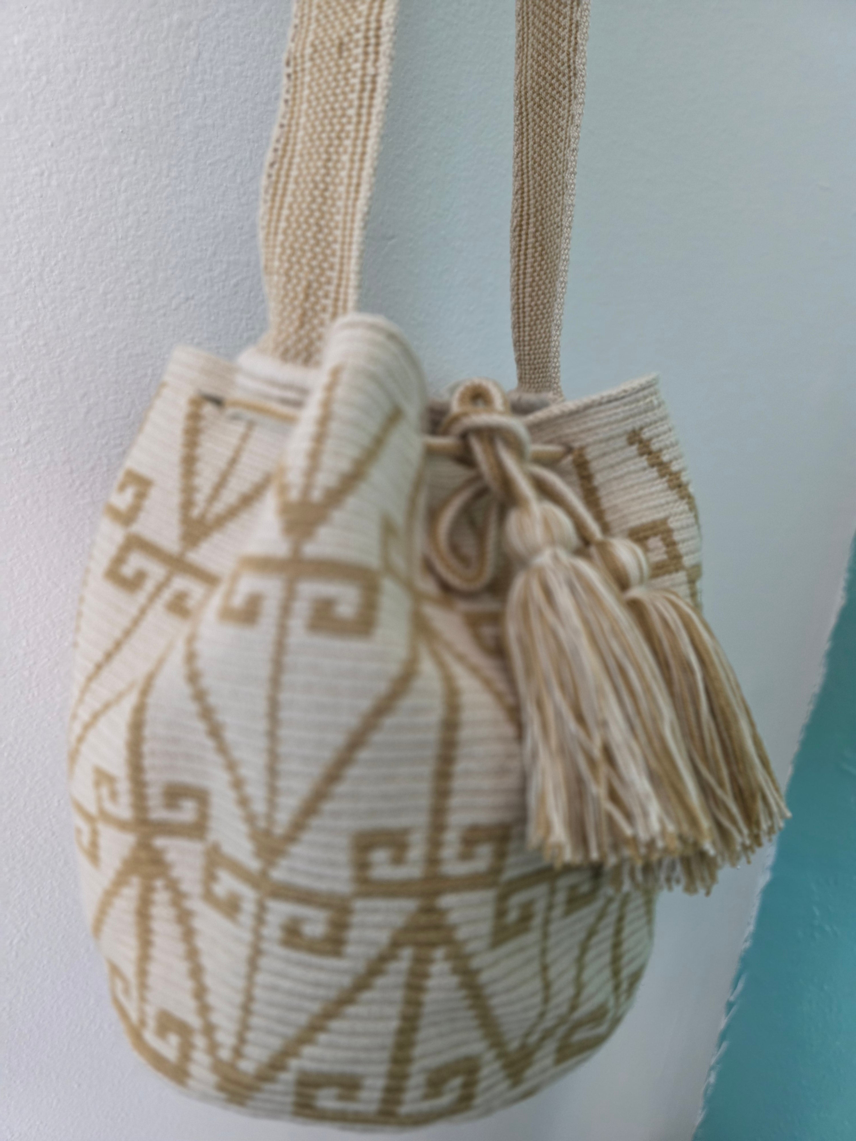 Authentic Wayuu Mochila- medium neutral boho bag, Colombian handmade purse. RO22