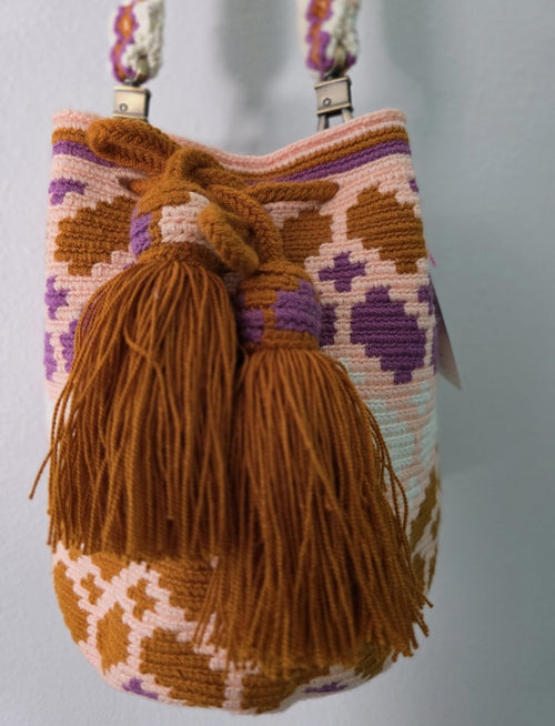 Cruz de Ónix - Authentic Wayuu Mochila Bag – Medium Artisan Purse – Fair Trade